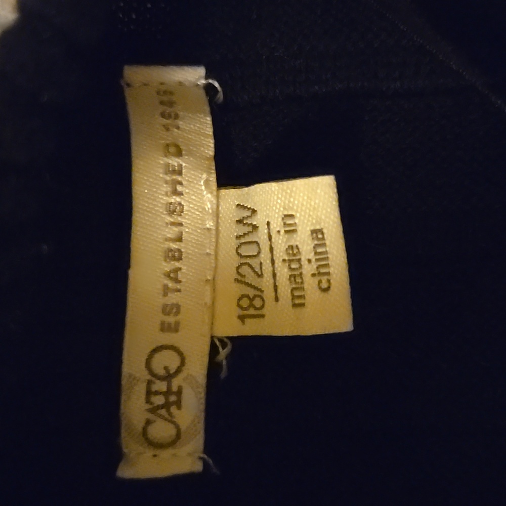 Cato black and white open front sweater size 18/20 W - Picture 10 of 10